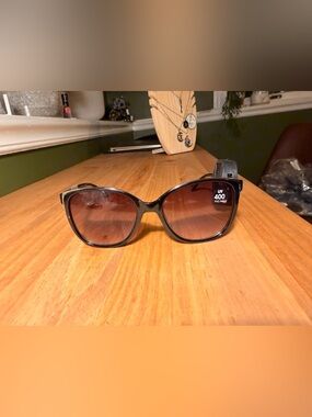 Classic Black Women's Sunglasses